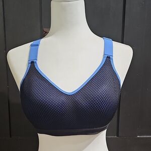 Mesh-Panel Wireless Sports Bra in Black and Light Blue